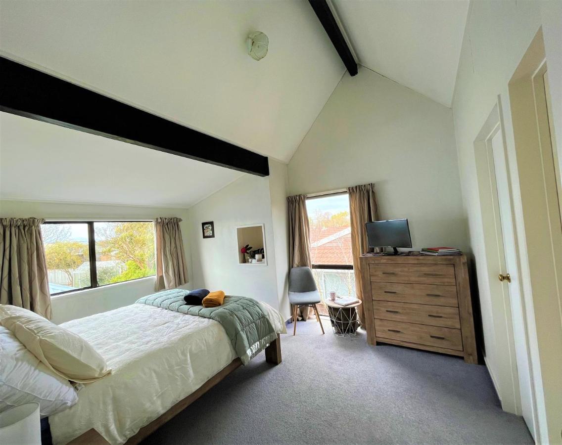 Charm On Chippendale Ensuite B&B พาล์เมอร์สตันนอร์ท ภายนอก รูปภาพ