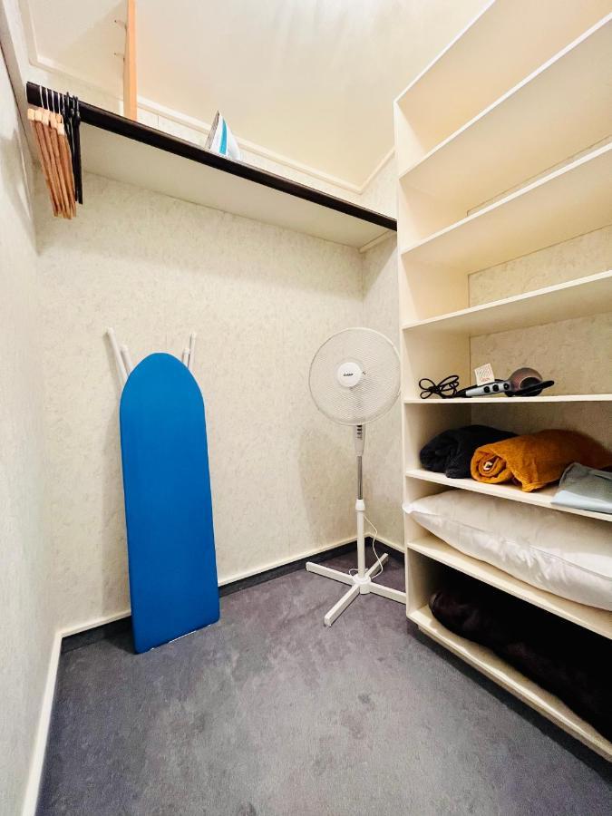 Charm On Chippendale Ensuite B&B พาล์เมอร์สตันนอร์ท ภายนอก รูปภาพ