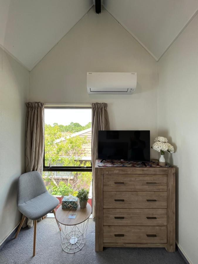 Charm On Chippendale Ensuite B&B พาล์เมอร์สตันนอร์ท ภายนอก รูปภาพ